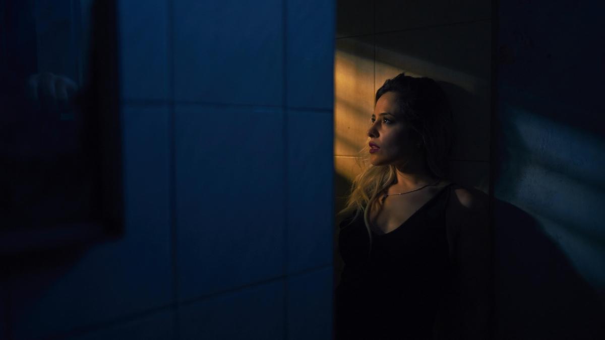 相手への理想化、感情が暴走する前に立ち止まる